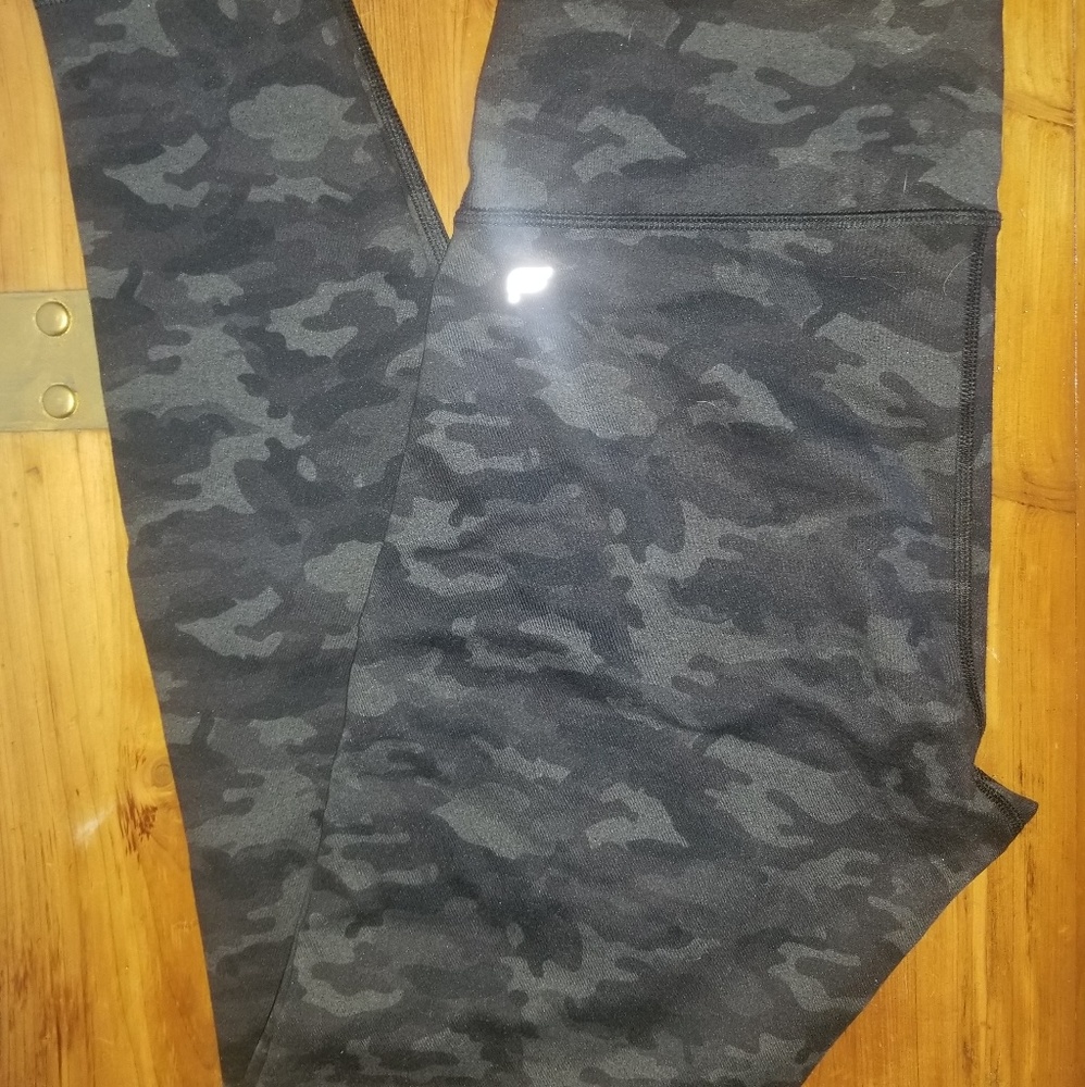 Fabletics Gray Camo Printed Heathered Leggings
